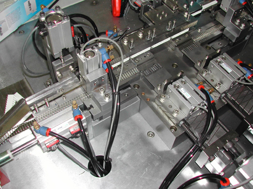 電源座自動插PIN機(jī)